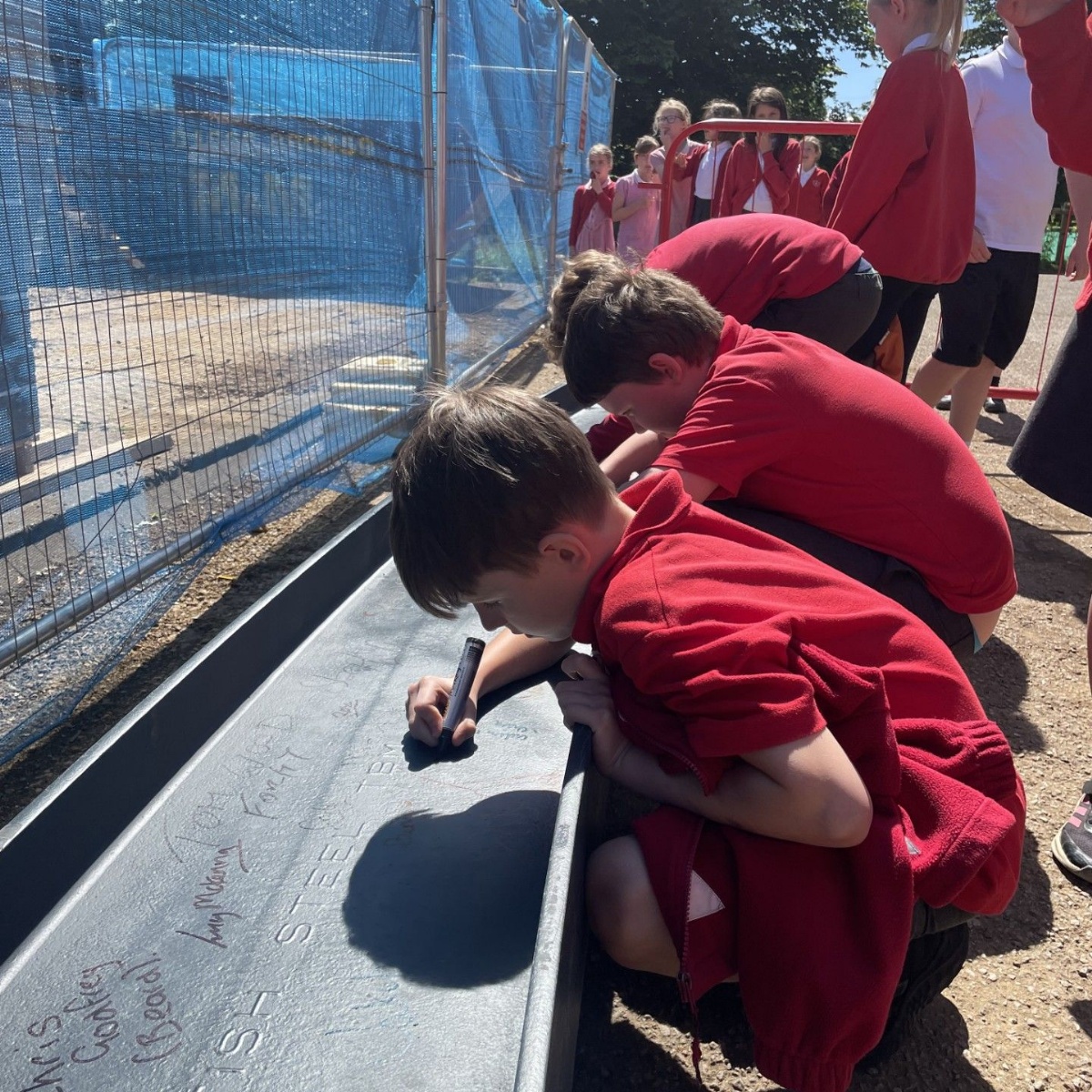 bloxham-church-of-england-primary-school-leaving-a-legacy